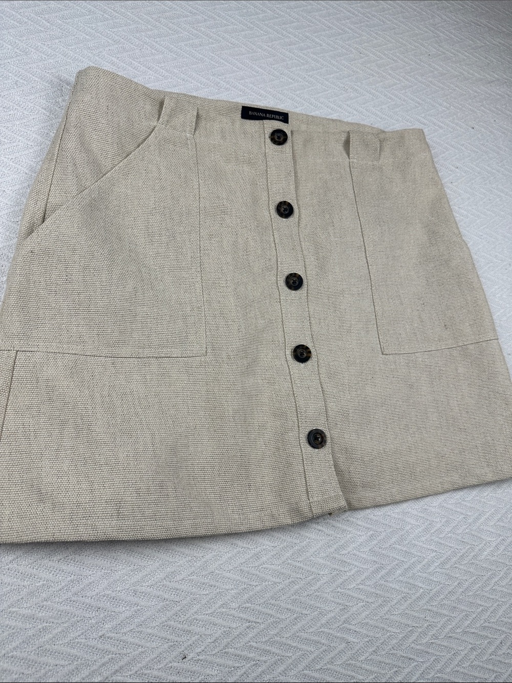 Banana Republic Linen blend Beige Button-Front Mini Skirt pockets